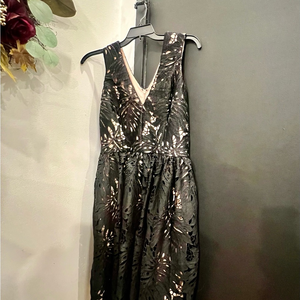 Dress the population size 16 dress